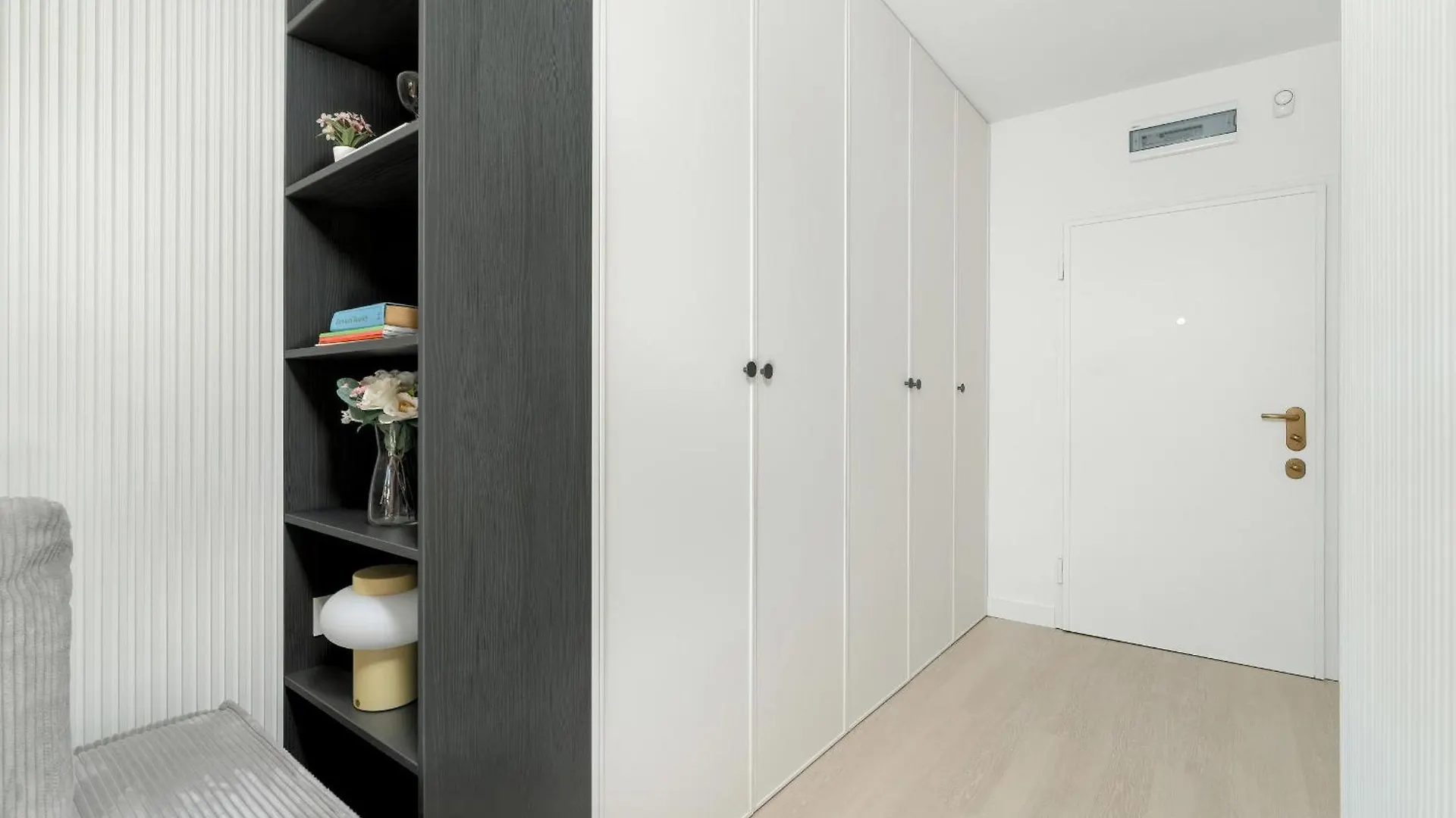 Elegant And Cosy 4Th Floor Studio Close To The Park In Poznan By Noclegi Renters